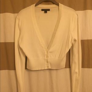 Off white shirt waist button sweater